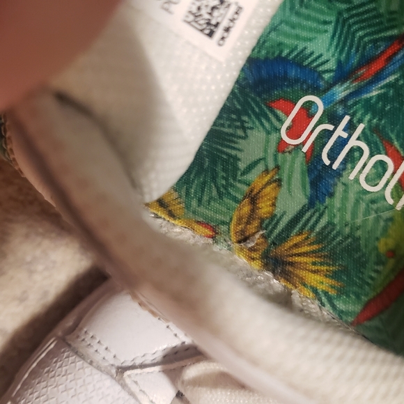 Adidas - Picture 2 of 3